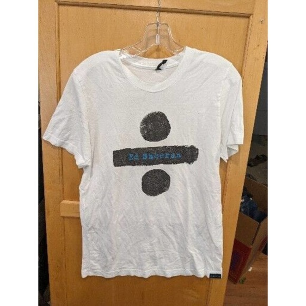 Ed Sheeran Divide Tour Official Shirt Size‎ Medium 2017 Music Pop White